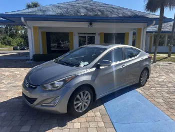 2015 Hyundai Elantra SE's photo