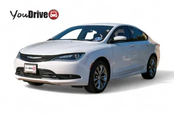 2015 Chrysler 200 S's photo