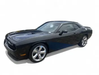 2013 Dodge Challenger SXT's photo