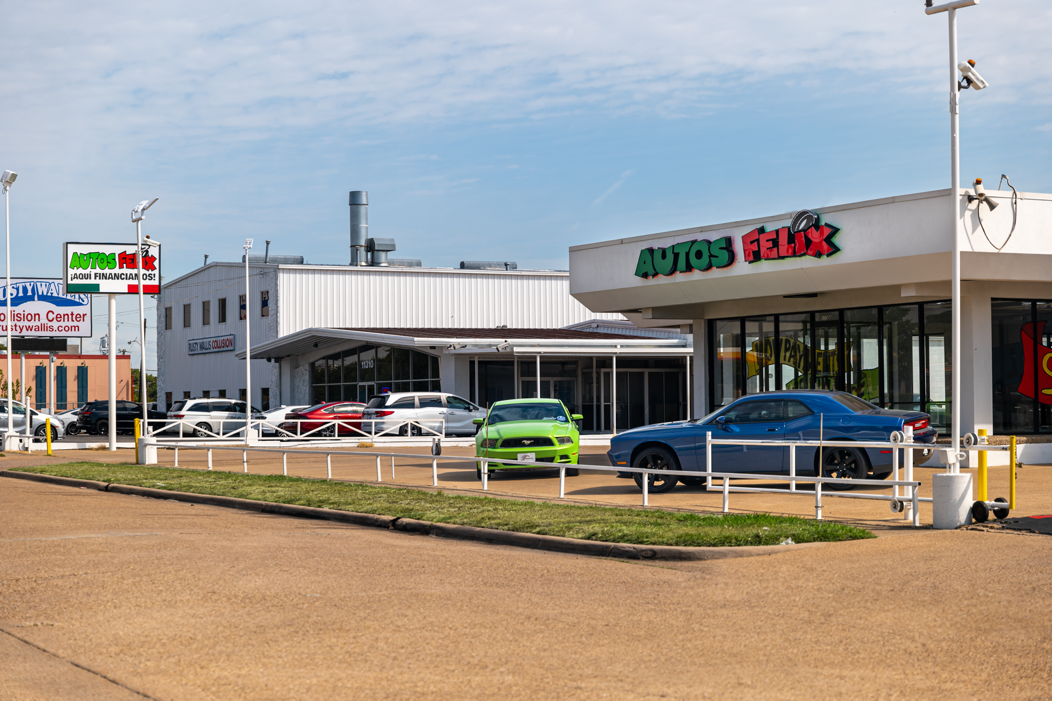 Garland NWH, TX - Interior view